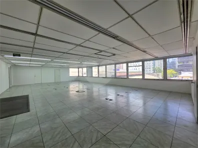 Sala Comercial para alugar, 132m² no Itaim Bibi, São Paulo