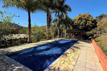 Fazenda/Sítio com 5 Quartos à venda, 160000m² no Torreões, Juiz de Fora