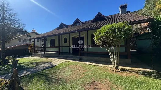 Casa de Condomínio com 3 Quartos para alugar, 289m² no Carlos Guinle, Teresópolis