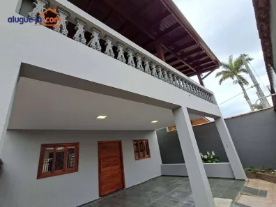 Casa com 4 Quartos para alugar, 300m² no Itaguá, Ubatuba