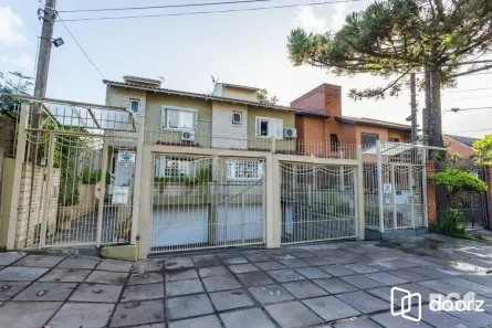 Casa com 3 Quartos à venda, 344m² no Chácara das Pedras, Porto Alegre