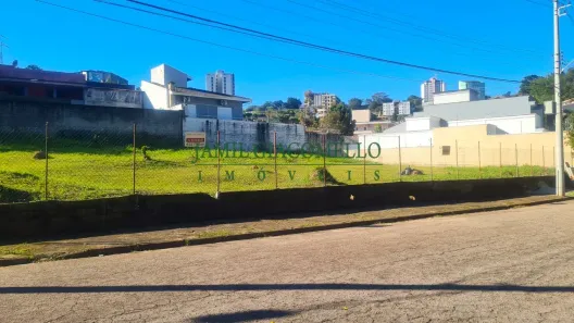 Lote/Terreno à venda, 832m² no Jardim Santa Adelaide, Jundiaí