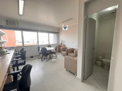 Sala Comercial à venda, 32m² no Centro, São José dos Campos