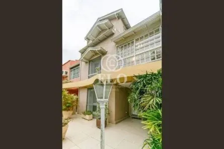 Casa de Condomínio com 4 Quartos para alugar, 300m² no Ipanema, Porto Alegre