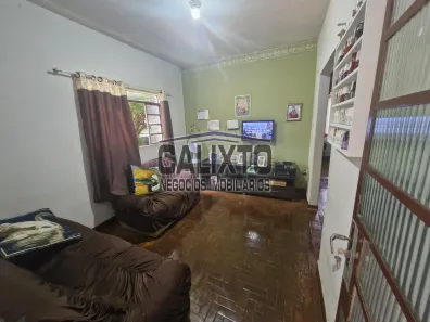Casa com 3 Quartos à venda, 288m² no Osvaldo Rezende, Uberlândia