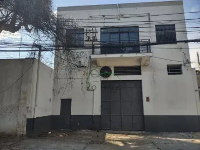 Galpão/Depósito/Armazém para venda ou aluguel, 686m² no São Cristóvão, Rio de Janeiro