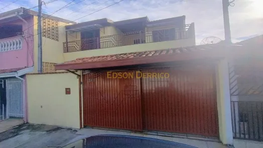 Sobrado com 3 Quartos para alugar, 131m² no Alto do Cardoso, Pindamonhangaba