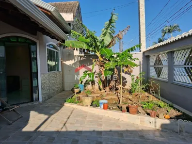 Casa com 3 Quartos à venda, 148m² no Bal Tres Marias, Peruíbe