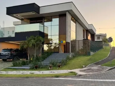 Casa com 4 Quartos à venda, 254m² no Cidade Alpha, Eusébio