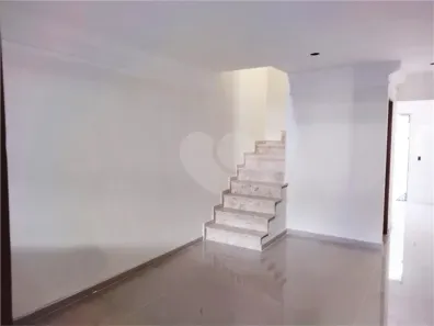 Sobrado com 3 Quartos à venda, 110m² no Água Fria, São Paulo