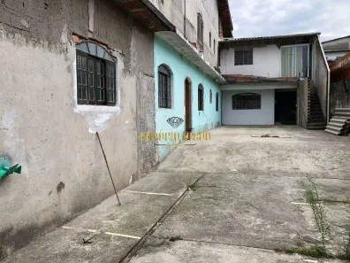 Sobrado com 4 Quartos à venda, 295m² no Jardim Casa Branca, Suzano