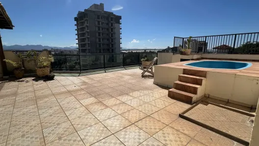 Cobertura com 4 Quartos à venda, 220m² no Imbetiba, Macaé