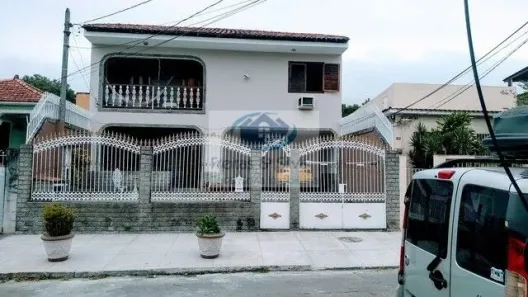 Casa com 3 Quartos à venda, 330m² no Praça Seca, Rio de Janeiro