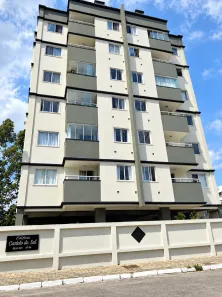 Apartamento com 2 Quartos para alugar no Centro, Camboriú