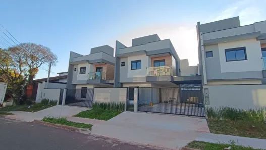 Sobrado com 3 Quartos à venda, 133m² no Afonso Pena, São José dos Pinhais