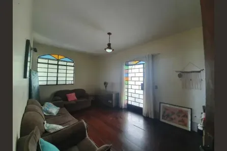 Casa com 4 Quartos à venda, 222m² no Ipiranga, Belo Horizonte