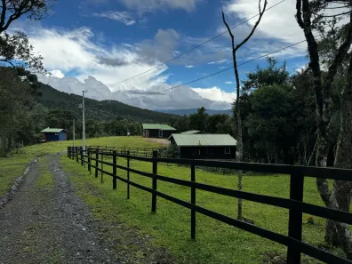 Fazenda/Sítio com 1 Quarto à venda, 100000m² no , Urubici