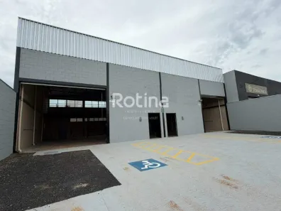 Galpão/Depósito/Armazém para alugar, 210m² no Novo Mundo, Uberlândia