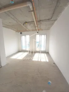 Sala Comercial à venda, 34m² no Cantinho do Céu, São Paulo