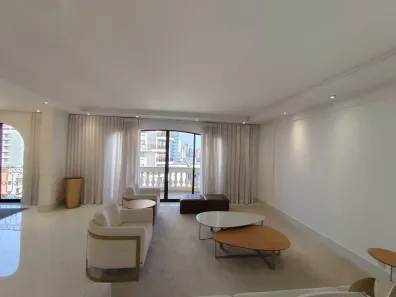 Apartamento com 4 Quartos para alugar, 220m² no Vila Gomes Cardim, São Paulo