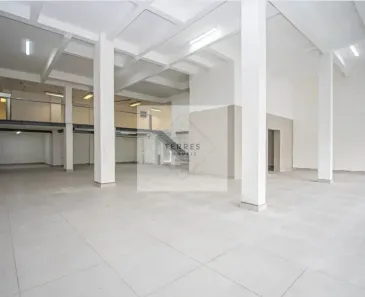 Ponto Comercial para venda ou aluguel, 555m² no Passo da Areia, Porto Alegre