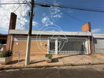 Casa com 3 Quartos à venda, 300m² no Centro, Marília