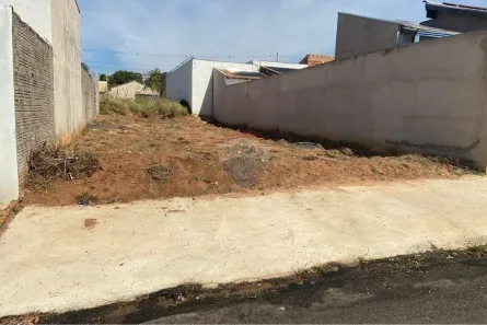 Lote/Terreno à venda, 225m² no Residencial San Fernando, Lins