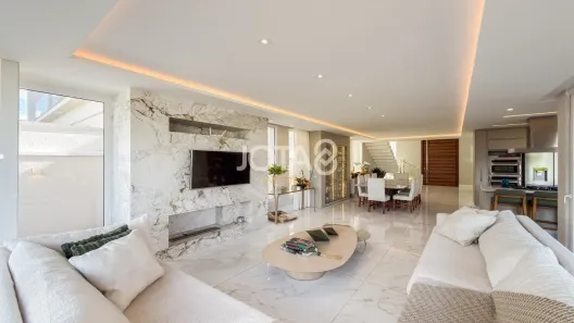 Casa de Condomínio com 3 Quartos à venda, 305m² no São Braz, Curitiba