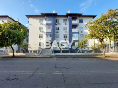 Apartamento com 2 Quartos para alugar, 63m² no Itacorubi, Florianópolis