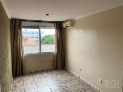 Apartamento com 2 Quartos à venda, 57m² no Santa Maria Goretti, Porto Alegre