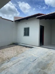 Casa com 2 Quartos à venda, 76m² no Buenos Aires, Horizonte