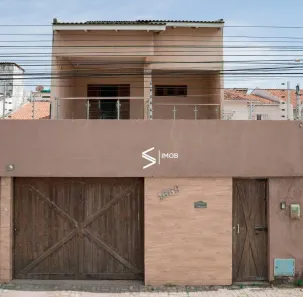 Casa com 4 Quartos à venda, 250m² no Cambeba, Fortaleza
