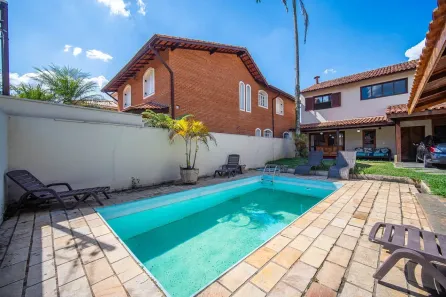 Casa de Condomínio com 3 Quartos à venda, 380m² no São Paulo II, Cotia