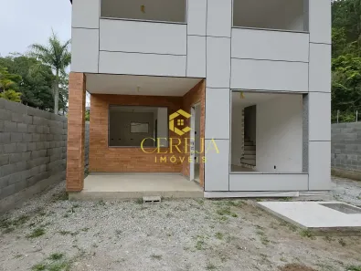 Casa com 2 Quartos à venda, 82m² no Granja Spinelli, Nova Friburgo