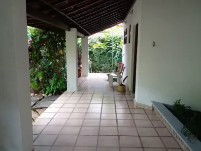 Casa de Condomínio com 4 Quartos à venda, 250m² no Piatã, Salvador