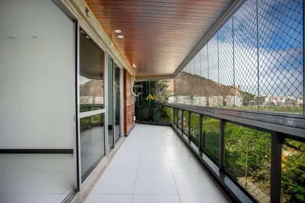 Apartamento com 3 Quartos para alugar, 160m² no Lagoa, Rio de Janeiro