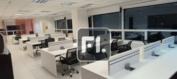 Sala Comercial para venda ou aluguel, 166m² no Jardim das Acácias, São Paulo