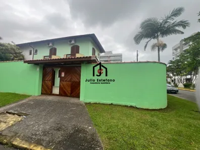 Sobrado com 2 Quartos para alugar, 69m² no Itaguá, Ubatuba