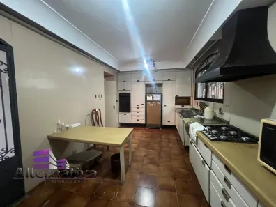 Casa com 2 Quartos para alugar, 208m² no Parque Continental, São Paulo