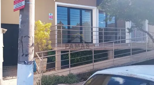 Sala Comercial para alugar, 80m² no Centro, Vinhedo