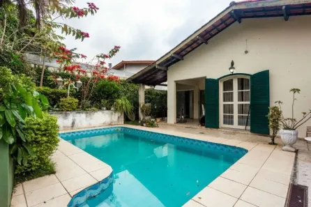 Casa com 4 Quartos para alugar, 450m² no Butantã, São Paulo