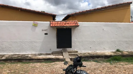 Imóvel Comercial com 2 Quartos à venda, 372m² no Piçarreira, Teresina