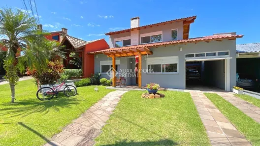 Casa de Condomínio com 3 Quartos à venda, 250m² no Cavalhada, Porto Alegre