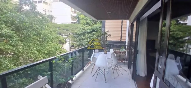 Apartamento com 4 Quartos à venda, 210m² no Lagoa, Rio de Janeiro