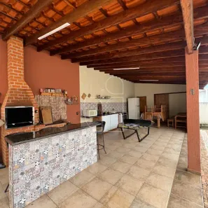 Casa com 4 Quartos à venda, 200m² no Jardim Acapulco, Marília