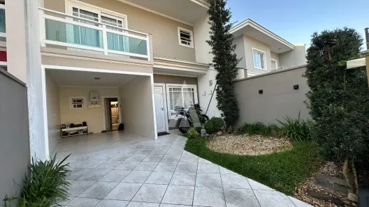 Sobrado com 3 Quartos à venda, 127m² no Costa e Silva, Joinville