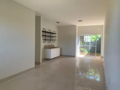 Casa de Condomínio com 3 Quartos à venda, 75m² no Laranjeiras, Uberlândia