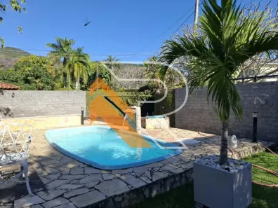 Casa de Condomínio com 7 Quartos à venda, 198m² no Maravista, Niterói