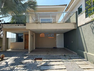 Casa de Condomínio com 4 Quartos à venda, 440m² no Lagoa, Macaé