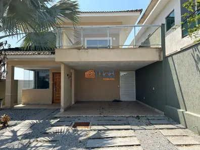 Casa de Condomínio com 4 Quartos à venda, 440m² no Lagoa, Macaé